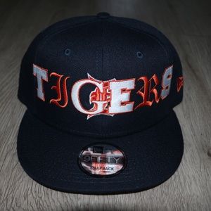 New Era Detroit Tigers Mixed Script Snapback Cap